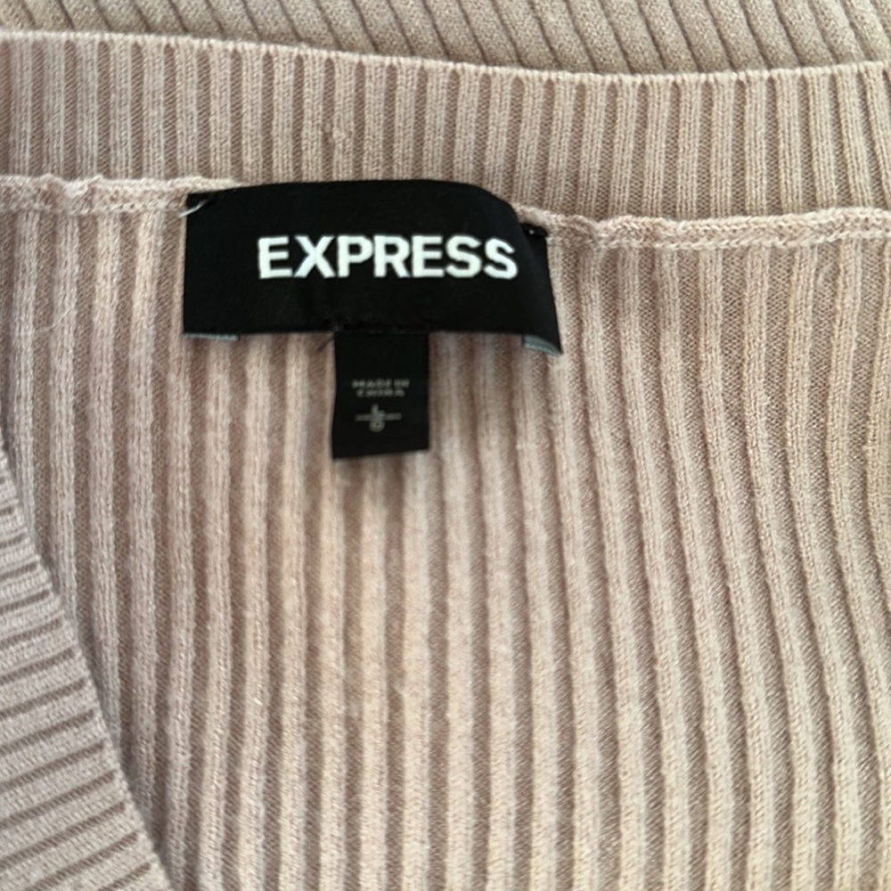 Express Sweater - Picture 3 of 3